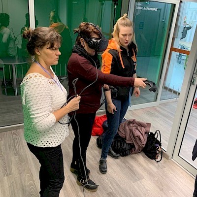VR-tekniikkaan tutustuminen 15.11.2019
